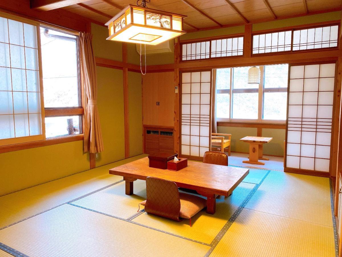 Hakuunsou Hotel ทาคายาม่า ภายนอก รูปภาพ